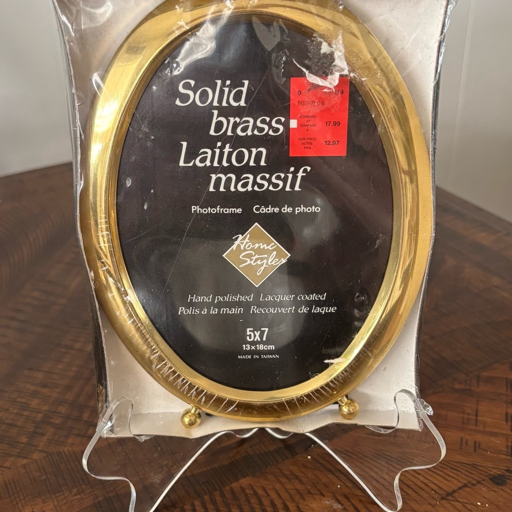 Solid Brass Oval Photo Frame. Brand new in original packaging.